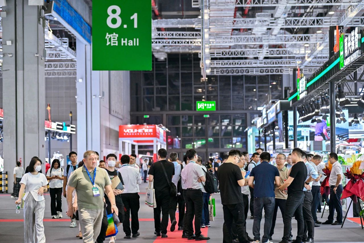 2025CIFF中国家博会（上海）与WMF国际木工展携手西瓦国际木业展， 9月上海虹桥．三展同期重磅联动！