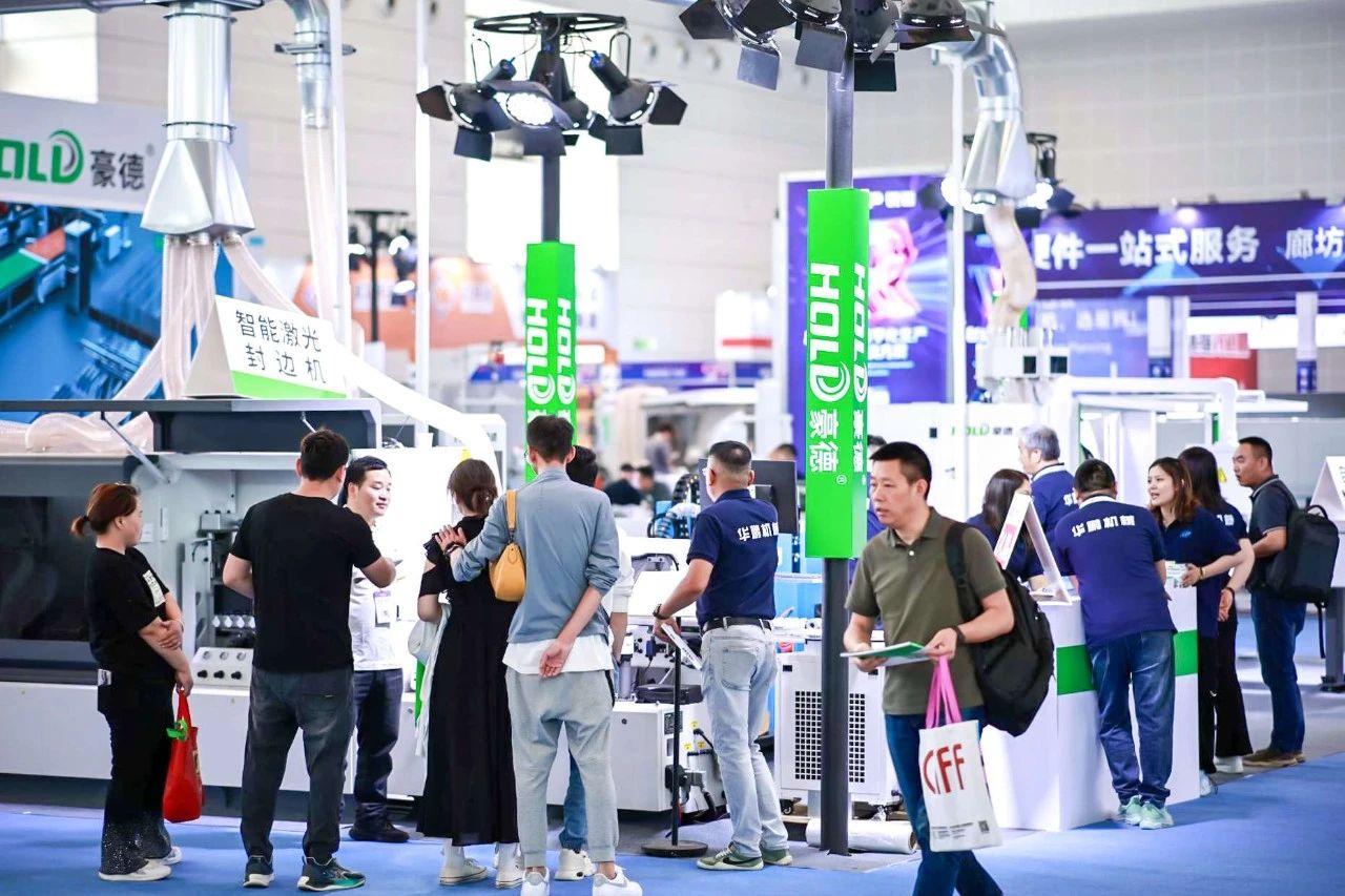 重磅！2025第56届上海家具制造设备展与国际木工展携手西瓦国际木业展， 9月虹桥三展联动！